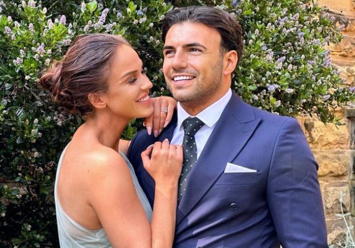 Say yes to clearance the dress vicky pattison